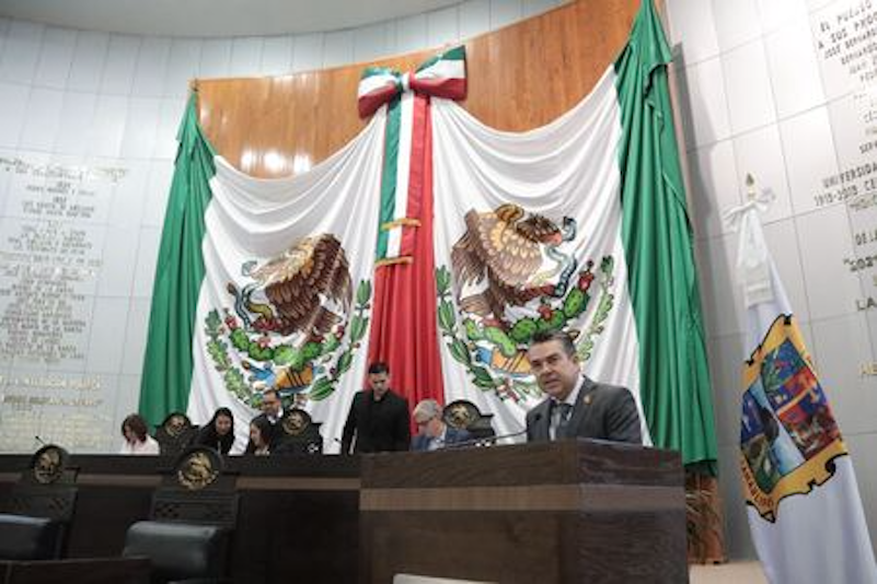 Ordena congreso reabrir cuentas de Cabeza de Vaca