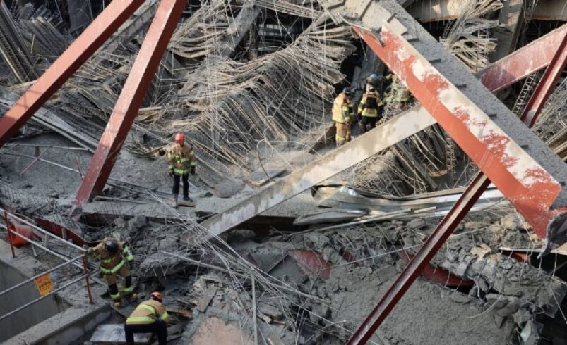 Se derrumba una biblioteca en construcción en Corea del Sur; reportan dos muertos