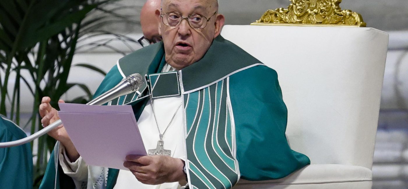 El papa Francisco está “en estado grave”, reporta el Vaticano; sufrió una crisis respiratoria