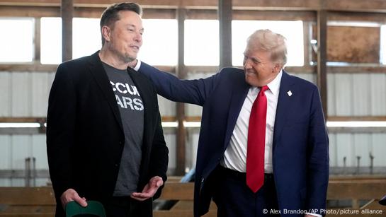 Trump quiere que Musk sea «más agresivo» en los recortes del gobierno de EU