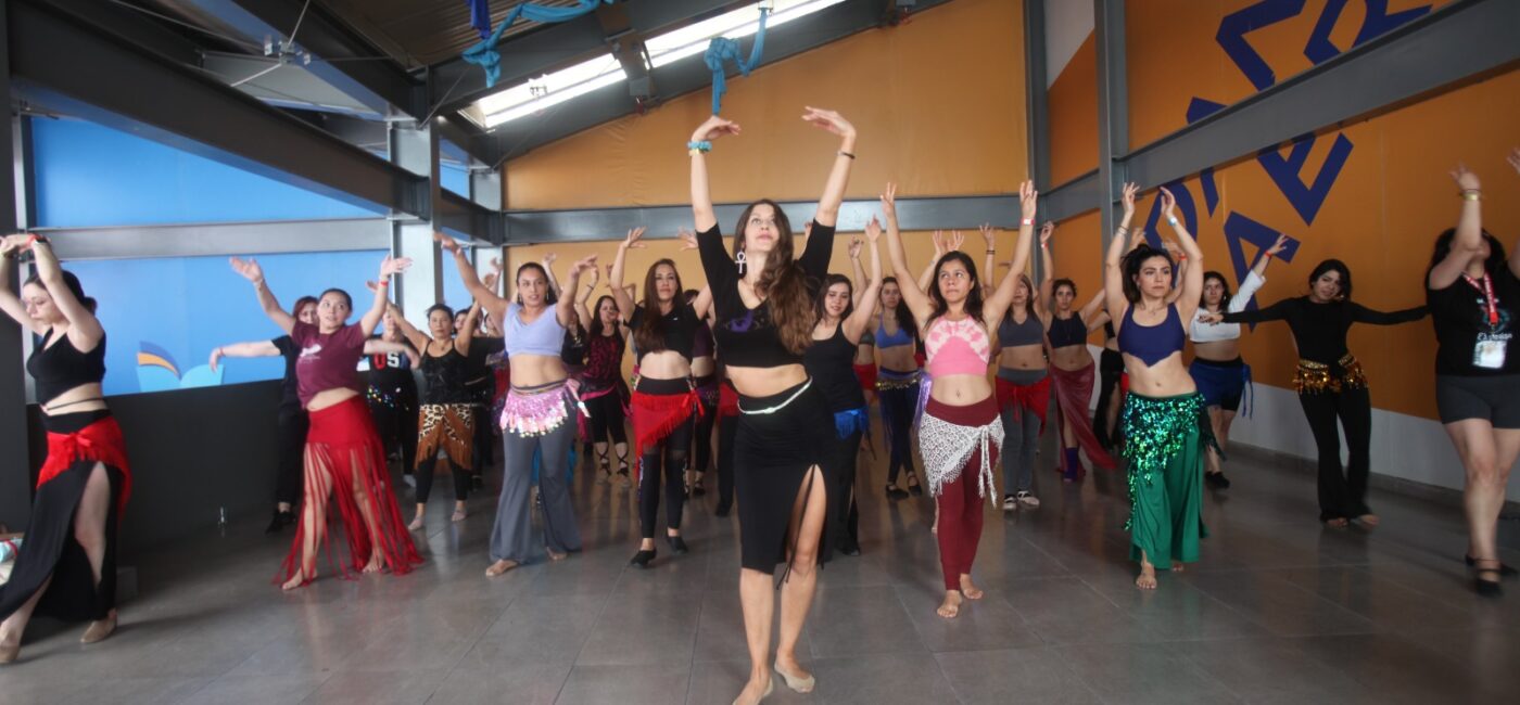  CDMX experimenta la magia del bellydance en el festival Un Pedacito de Mundo