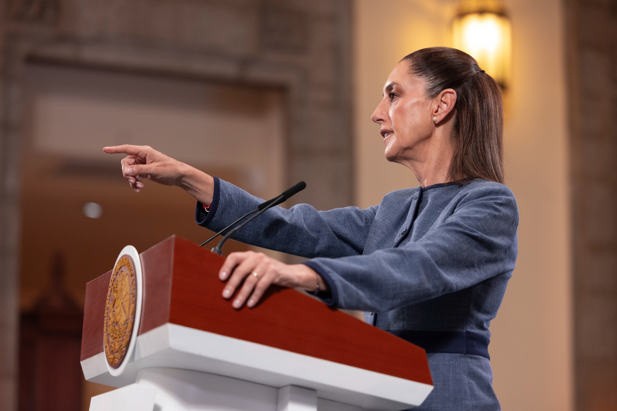 Claudia Sheinbaum presenta postura de México sobre redadas en Los Ángeles