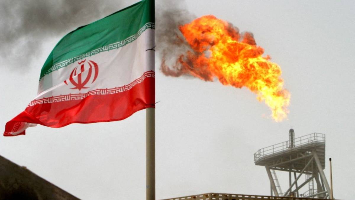 El petróleo se dispara 9% tras ataques de Israel a Irán y temor por suministro en Medio Oriente