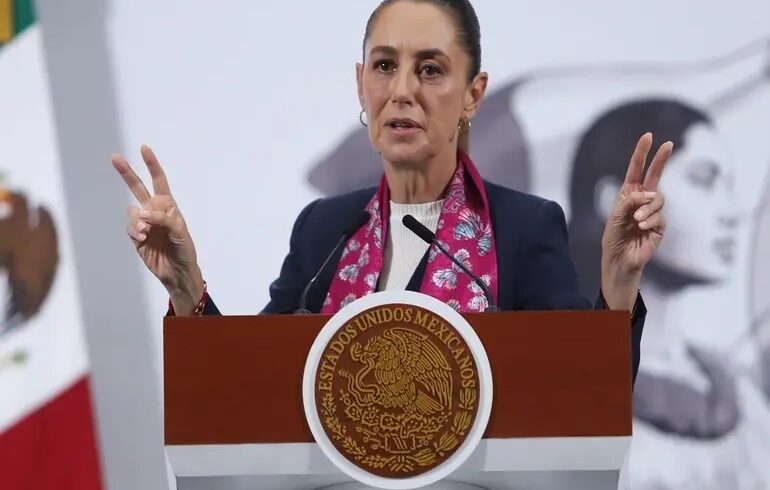Sheinbaum responde a Trump tras video racista; «a mexicanos se nos respeta»