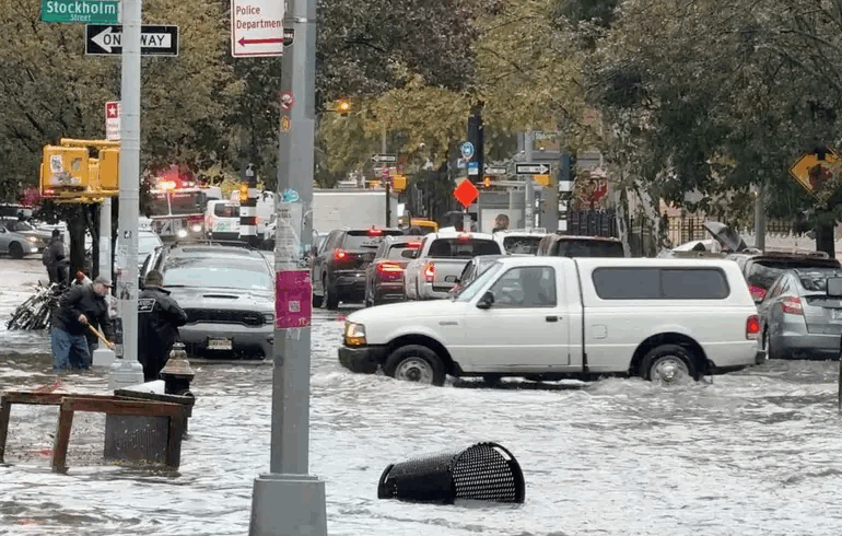 Fuertes lluvias en Nueva York dejan inundaciones y dos muertos