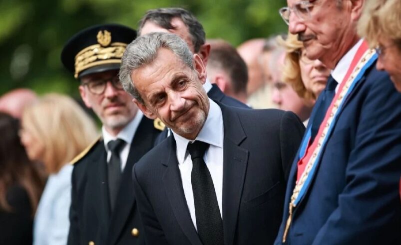 Sarkozy deberá ingresar a prisión la próxima semana para cumplir sentencia por financiar campaña con dinero de Gadafi