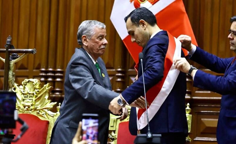 Quién es José Jerí, el inesperado nuevo presidente de Perú