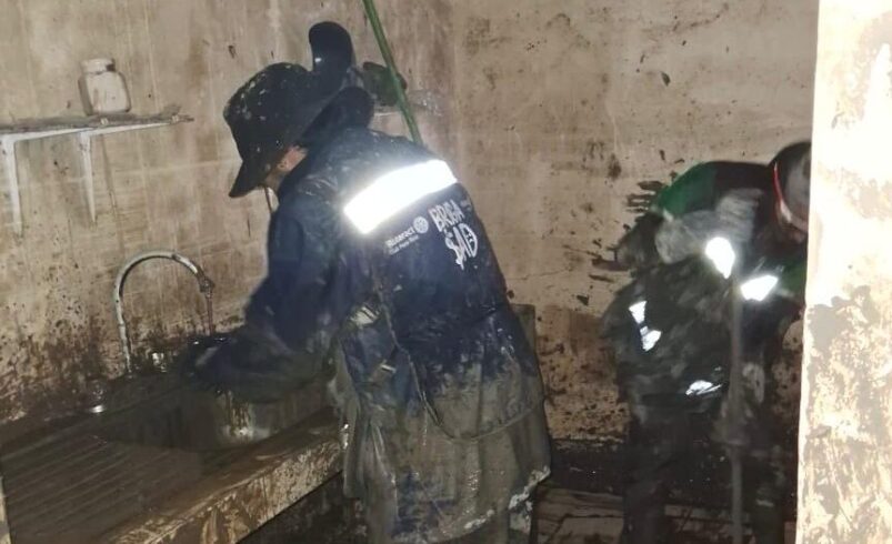 Junior H transforma la admiración en ayuda real y moviliza brigadas solidarias en Poza Rica