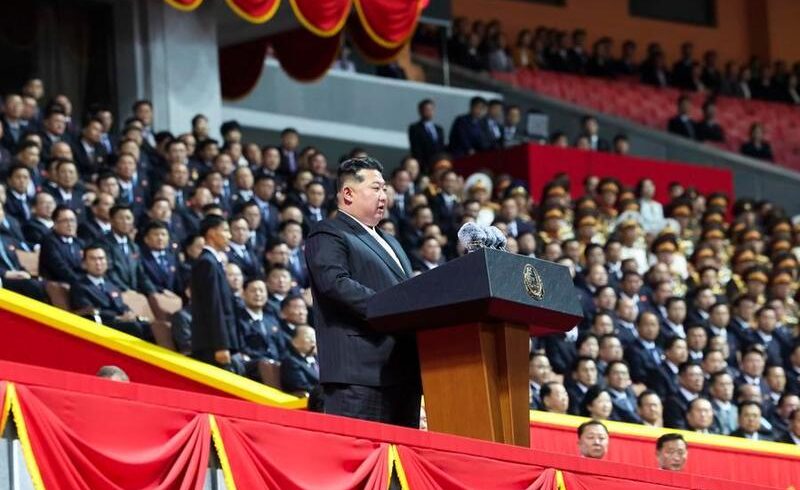 Máximo líder de RPDC visita Ministerio de Defensa Nacional para conmemorar el Día de la Fundación del Ejército