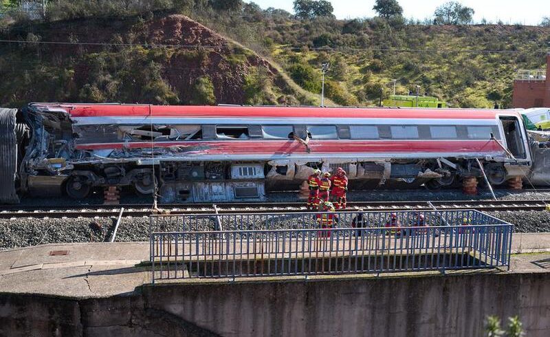 (Multimedia) Informe preliminar apunta a una fractura del carril como causa del descarrilamiento en sur de España