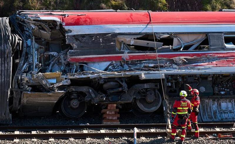 (Multimedia) Sube a 43 número de fallecidos por accidente ferroviario en localidad española de Adamuz